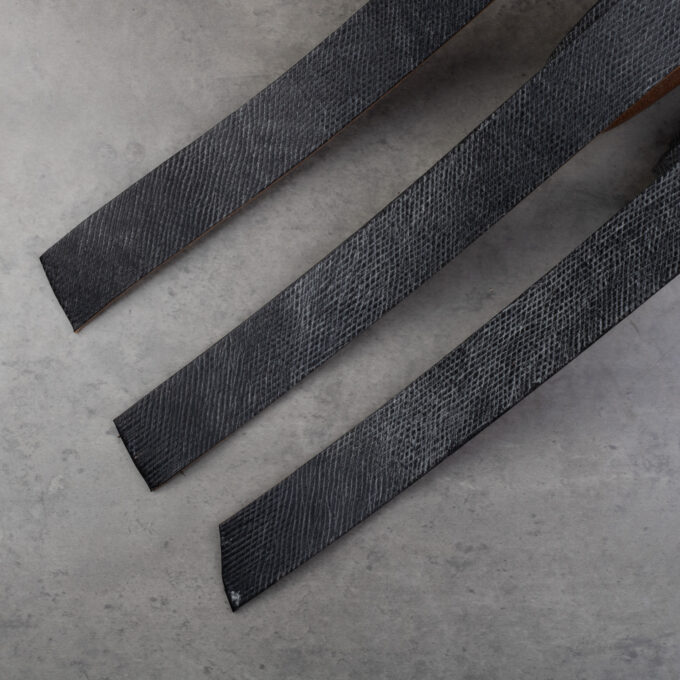 BELT STRAP J&FJ BAKER OAK BARK BRIDLE BUTT CROSS HATCH - BLACK